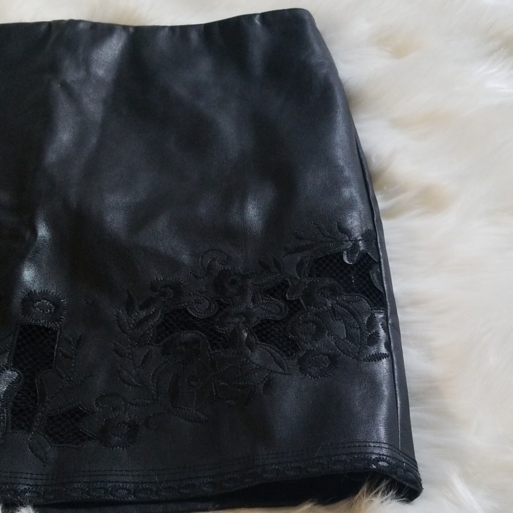 NWT Romeo & Juliet Couture Skirt